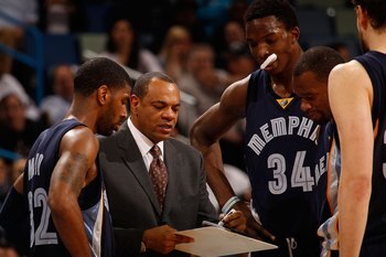 NEW ORLEANS - JANUARY 20:  Head coach Lionel Hollins of the Memphis Grizzlies talks with his players during a timeout against the New Orleans Hornets at the New Orleans Arena on January 20, 2010 in New Orleans, Louisiana.  The Hornets defeated the Grizzli