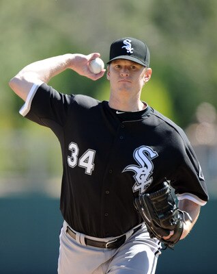 PHOENIX, AZ - FEBRUARY 28:  Gavin Floyd #34 of the Chicago White Sox pitches against the Los Angeles Dodgers during spring training at Camelback Ranch on February 28, 2011 in Phoenix, Arizona.  (Photo by Harry How/Getty Images)