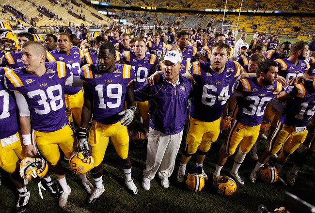 BATON ROUGE, LA - NOVEMBER 13:  Head coach Les Miles of the Louisiana State University Tigers celebrates after defeating the University of Louisiana-Monroe Warhawks at Tiger Stadium on November 13, 2010 in Baton Rouge, Louisiana.   The Tigers defeated the