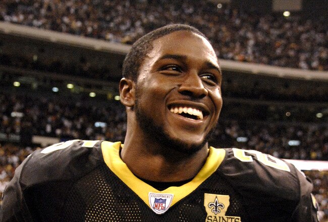 New Orleans Saints running back Reggie Bush is all smiles after play against the Philadelphia Eagles Oct. 15, 2006 in New Orleans.  The Saints won on a last-minute field goal.  (Photo by Al Messerschmidt/Getty Images)