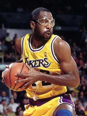 566140-james_worthy_large_display_image