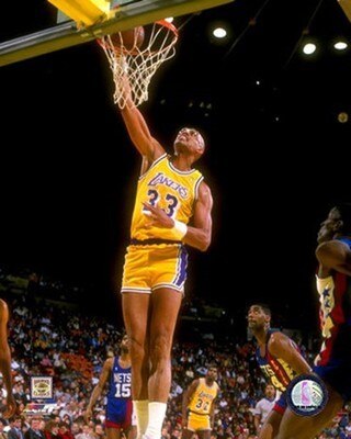 Kareem_abdul_jabbar_dunk_display_image