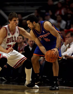 Landry Fields sizes up his defender.