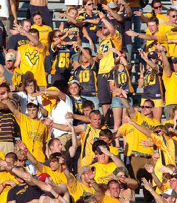 Firstdowncheer1_display_image