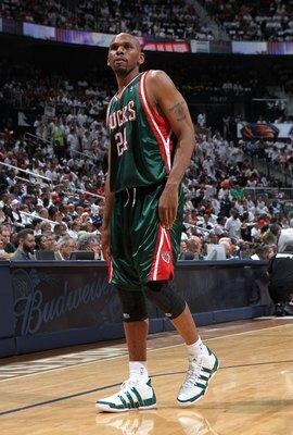 ATLANTA - MAY 2:  Guard Jerry Stackhouse #24 of the Milwaukee Bucks looks at the scoreboard during Game Seven of the Eastern Conference Quarterfinals between the Milwaukee Bucks and the Atlanta Hawks during the 2010 NBA Playoffs at Philips Arena on May 2,