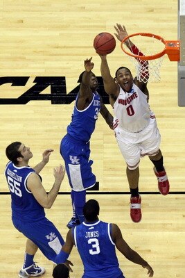 NEWARK, NJ - MARCH 25:  Jared Sullinger #0 of the Ohio State Buckeyes goes for a lay up against the Kentucky Wildcats during the second half of the east regional semifinal of the 2011 NCAA Men's Basketball Tournament at the Prudential Center on March 25,