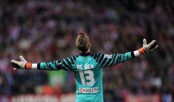 MADRID, SPAIN - MARCH 19:  David De Gea of Atletico Madrid reacts during the La Liga match between Atletico Madrid and Real Madrid at Vicente Calderon Stadium on March 19, 2011 in Madrid, Spain.  (Photo by Denis Doyle/Getty Images)