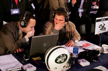 NEW YORK - APRIL 28:  Reprensentatives from the New York Jets make their draft selection during the 2007 NFL Draft on April 28, 2007 at Radio City Music Hall in New York, New York.  (Photo by Chris McGrath/Getty Images)