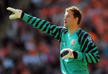 BLACKPOOL, ENGLAND - APRIL 10:  Jens Lehmann of Arsenal in action during the Barclays Premier League match between Blackpool and Arsenal at Bloomfield Road on April 10, 2011 in Blackpool, England.  (Photo by Chris Brunskill/Getty Images)