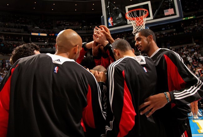 DENVER - MARCH 05:  The Portland Trail Blazers huddle prior to facing the Denver Nuggets during NBA action at the Pepsi Center on March 5, 2009 in Denver, Colorado. The Nuggets defeated the Trail Blazers 106-90. NOTE TO USER: User expressly acknowledges a
