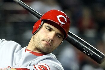 PHOENIX, AZ - APRIL 09:  Joey Votto #19 of the Cincinnati Reds warms up on deck during the Major League Baseball game against the Arizona Diamondbacks at Chase Field on April 9, 2011 in Phoenix, Arizona.  (Photo by Christian Petersen/Getty Images)
