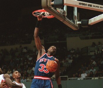 8 Nov 1996:  Center Patrick Ewing of the New York Knicks dunks the basketball during the Knicks 88-81 win over the Los Angeles Clippers at the Sports Arena in Los Angeles, California.  Mandatory Credit: Todd Warshaw/Allsport