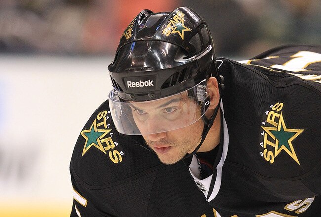DALLAS, TX - MARCH 09:  Right wing Jamie Langenbrunner #15 of the Dallas Stars at American Airlines Center on March 9, 2011 in Dallas, Texas.  (Photo by Ronald Martinez/Getty Images)