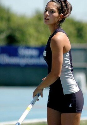 Pole_vaulter_allison_stokke_display_image