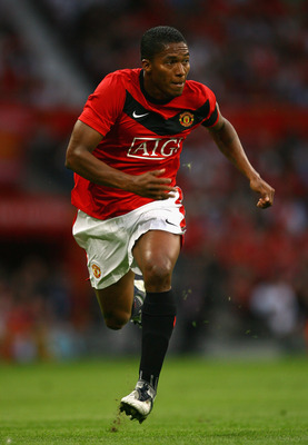 MANCHESTER, ENGLAND - AUGUST 05:  Antonio Valencia of Manchester United sprints during a pre season friendly match between Manchester United and Vallencia at Old Trafford on August 5, 2009 in Manchester, England.  (Photo by Alex Livesey/Getty Images)