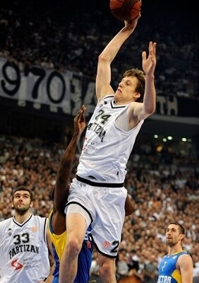 Jan-vesely-partizan_display_image_display_image