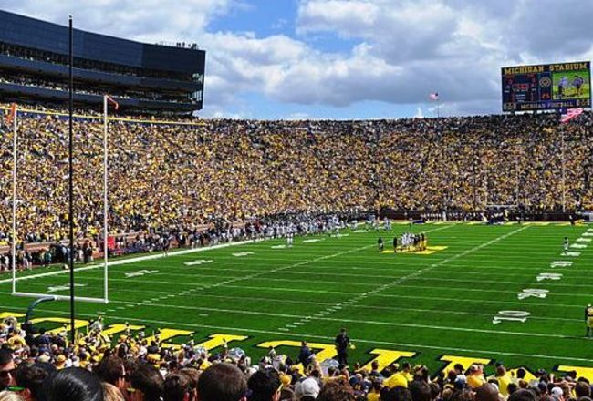 Michiganstadium2010uconnandrewhome_original_original_crop_650x440