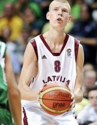 Bertans_display_image