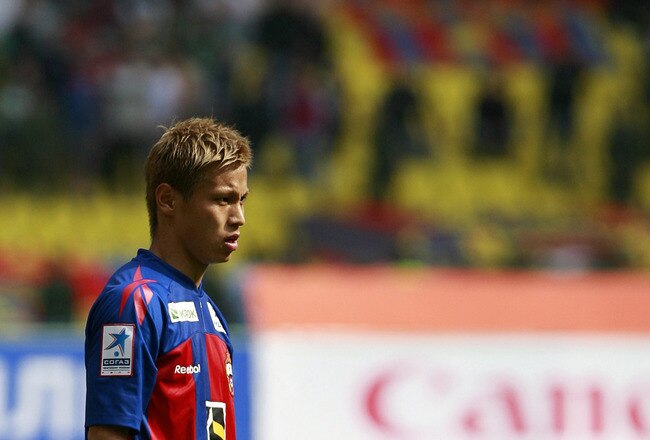 MOSCOW, RUSSIA - APRIL 30: (EMBARGOED FOR PUBLICATION IN ALL JAPANESE MEDIA UNTIL 48 HOURS AFTER CREATE DATE AND TIME) Keisuke Honda of PFC CSKA Moscow takes a free kick during the Russian Football League Championship match between PFC CSKA Moscow and FC
