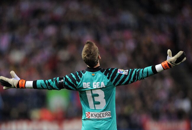 MADRID, SPAIN - MARCH 19:  David De Gea of Atletico Madrid reacts during the La Liga match between Atletico Madrid and Real Madrid at Vicente Calderon Stadium on March 19, 2011 in Madrid, Spain.  (Photo by Denis Doyle/Getty Images)