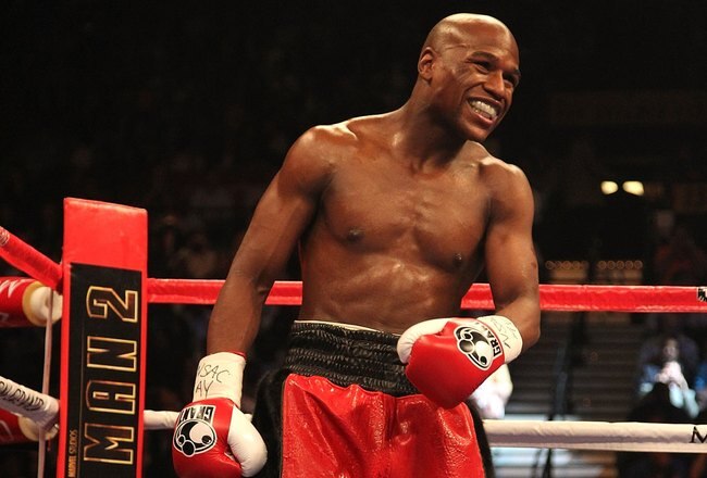 LAS VEGAS - MAY 01:  Floyd Mayweather Jr. looks on at the start of his welterweight fight against Shane Mosley at the MGM Grand Garden Arena on May 1, 2010 in Las Vegas, Nevada.  (Photo by Jed Jacobsohn/Getty Images)