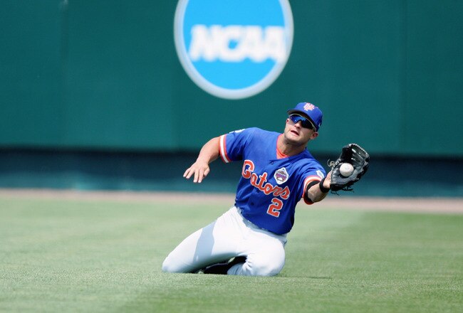 OMAHA, NE - JUNE 26:  Brian Leclerc #2 of the Florida Gators pitches during Game 2 of the 59th College World Series with the Texas Longhorns at Rosenblatt Stadium on June 26, 2005 in Omaha, Nebraska. The Longhorns won 6-2 to take the National Championship