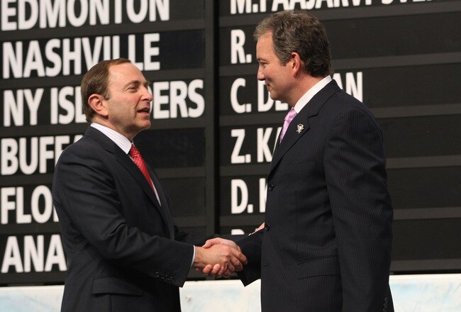 MONTREAL, QC - JUNE 26:  Executive Vice President and General Manager Ray Shero of the Pittsburgh Penguins greets NBA Commissioner Gary Bettman on stage during the first round of the 2009 NHL Entry Draft at the Bell Centre on June 26, 2009 in Montreal, Qu
