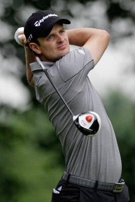 BETHESDA, MD - JUNE 16:  Justin Rose of England  watches his tee shot on the fourth hole during the first round of the 111th U.S. Open at Congressional Country Club on June 16, 2011 in Bethesda, Maryland.  (Photo by Rob Carr/Getty Images)