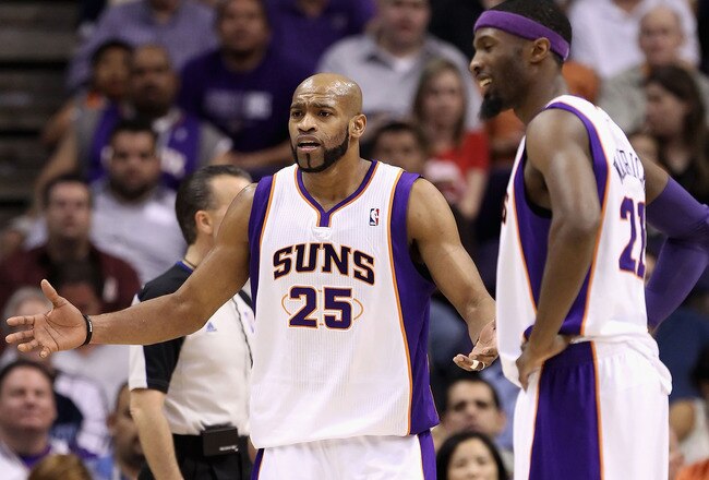 PHOENIX, AZ - MARCH 30:  Vince Carter #25 of the Phoenix Suns reacts to a foul call during the NBA game against the Oklahoma City Thunder at US Airways Center on March 30, 2011 in Phoenix, Arizona. The Thunder defeated the Suns 116-98. NOTE TO USER: User