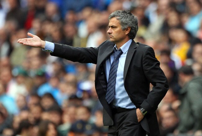 MADRID, SPAIN - APRIL 30:  Jose Mourinho, coach of Real Madrid gives instructions during the La Liga match between Real Madrid and Real Zaragoza at Estadio Santiago Bernabeu on April 30, 2011 in Madrid, Spain.  (Photo by Julian Finney/Getty Images)