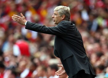 LONDON - AUGUST 16:  Arsene Wenger manager of Arsenal gestures the Barclays Premier League match between Arsenal and West Bromwich Albion at the Emirates Stadium on August 16, 2008 in London, England.  (Photo by Phil Cole/Getty Images)