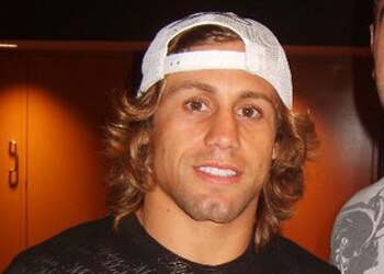 Wecfeatherweightchampurijahfaber_display_image