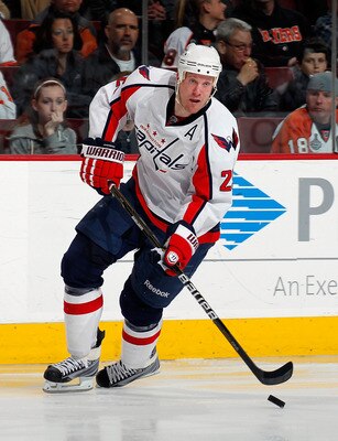 PHILADELPHIA, PA - MARCH 22:  Jason Chimera #25 of the Washington Capitals skates during an NHL hockey game against the Philadelphia Flyers at the Wells Fargo Center on March 22, 2011 in Philadelphia, Pennsylvania.  (Photo by Paul Bereswill/Getty Images)