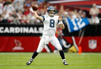 GLENDALE, AZ - NOVEMBER 15:  Quarterback Matt Hasselbeck #8 of the Seattle Seahawks drops back to pass against the Arizona Cardinals at University of Phoenix Stadium on November 15, 2009 in Glendale, Arizona.  (Photo by Jeff Gross/Getty Images)
