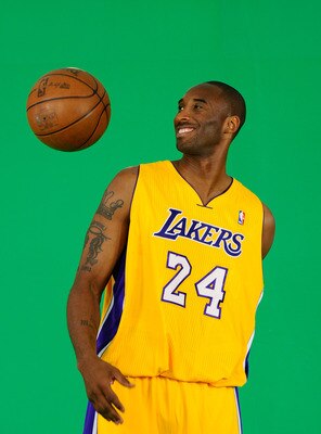 EL SEGUNDO, CA - SEPTEMBER 25:  Kobe Bryant #24  of the Los Angeles Lakers tapes a television segment during Media Day at the Toyota Center on September 25, 2010 in El Segundo, California. NOTE TO USER: User expressly acknowledges and agrees that, by down