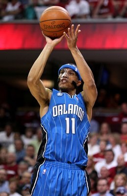 CLEVELAND - MAY 20: Courtney Lee #11 of the Orlando Magic shoots the ball against the Cleveland Cavaliers in Game One of the Eastern Conference Finals during the 2009 Playoffs at Quicken Loans Arena on May 20, 2009 in Cleveland, Ohio. NOTE TO USER: User e