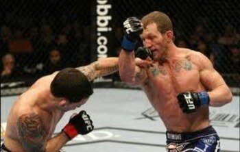 Gray Maynard battling Frankie Edgar for the UFC lightweight title