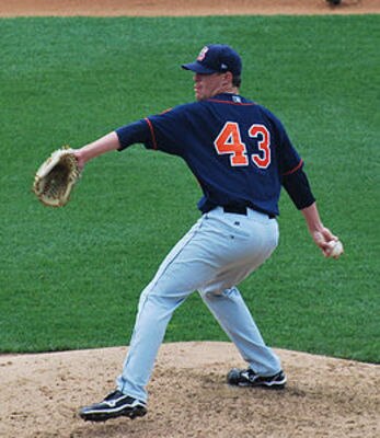 260px-bradley_holt_2010_display_image