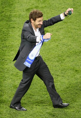 DUBLIN, IRELAND - MAY 18:  FC Porto Head Coach, Andre Villas Boas celebrates victory during the UEFA Europa League Final between FC Porto and SC Braga at Dublin Arena on May 18, 2011 in Dublin, Ireland.  (Photo by Julian Finney/Getty Images)