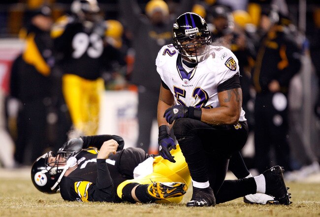 PITTSBURGH - JANUARY 18:  Ray Lewis #52 of the Baltimore Ravens kneels over Ben Roethlisberger #7 of the Pittsburgh Steelers as Roethlisberger grimaces after he was hit by Lewis during the AFC Championship game on January 18, 2009 at Heinz Field in Pittsb