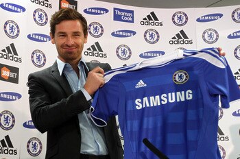 LONDON, ENGLAND - JUNE 29:  Andre Villas-Boas holds a shirt as he is unveiled as the new Chelsea Manager during a press conference at Stamford Bridge on June 29, 2011 in London, England.  (Photo by Clive Rose/Getty Images)