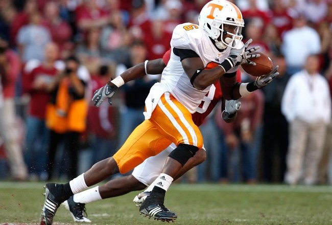 TUSCALOOSA, AL - OCTOBER 24:  Denarius Moore #6 of the Tennessee Volunteers against the Alabama Crimson Tide at Bryant-Denny Stadium on October 24, 2009 in Tuscaloosa, Alabama.  (Photo by Kevin C. Cox/Getty Images)