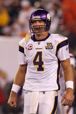 EAST RUTHERFORD, NJ - OCTOBER 11:  Brett Favre #4 of the Minnesota Vikings reacts against the New York Jets at New Meadowlands Stadium on October 11, 2010 in East Rutherford, New Jersey.  (Photo by Jim McIsaac/Getty Images)