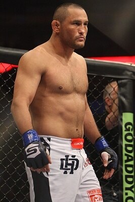 How much gas does Hendo have left in the tank?