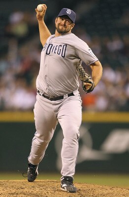SEATTLE - JULY 02:  Closing pitcher Heath Bell #21 of the San Diego Padres pitches against the Seattle Mariners at Safeco Field on July 2, 2011 in Seattle, Washington. The Padres defeated the Mariners 1-0. (Photo by Otto Greule Jr/Getty Images)