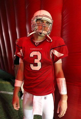 GLENDALE, AZ - SEPTEMBER 26:  Quarterback Derek Anderson #3 of the Arizona Cardinals waits to be introduced before the NFL game against the Oakland Raiders at the University of Phoenix Stadium on September 26, 2010 in Glendale, Arizona.  The Cardinals def