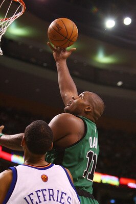 BOSTON - NOVEMBER 29:  Glen Davis #11 of the Boston Celtics takes a shot over Jared Jeffries #20 of the New York Knicks at the TD Banknorth Garden November 29, 2007 in Boston, Massachusetts.  NOTE TO USER: User expressly acknowledges and agrees that, by d