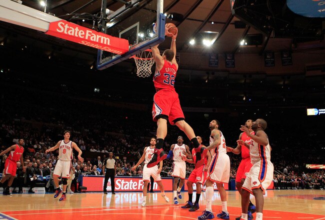 NEW YORK, NY - FEBRUARY 09:  Blake Griffin #32 of the Los Angeles Clippers dunks the ball against the New York Knicks at Madison Square Garden on February 9, 2011 in New York City. NOTE TO USER: User expressly acknowledges and agrees that, by downloading