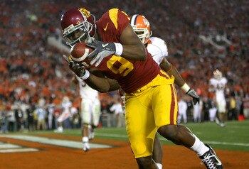 PASADENA, CA - JANUARY 01:  David Ausberry #9 of the USC Trojans scores USC sixth touchdown over the Illinois Fighting Illini during the forth quarter of the 'Rose Bowl presented by Citi' at the Rose Bowl on January 1, 2008 in Pasadena, California.  (Phot