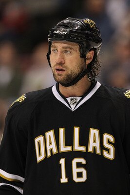 DALLAS, TX - JANUARY 26:  Adam Burish #16 of the Dallas Stars on January 26, 2011 in Dallas, Texas.  (Photo by Ronald Martinez/Getty Images)